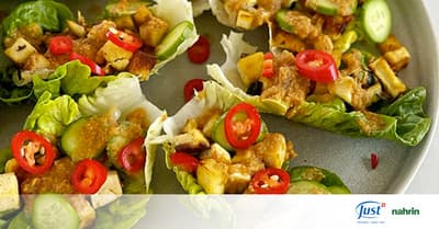 Salátová hnízdečka s tofu a burákovým máslem